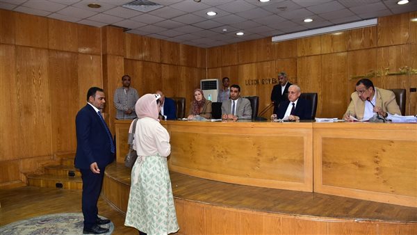 محافظ الأقصر يلتقى