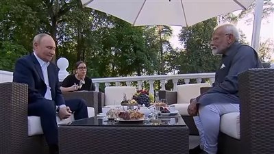 بجلسة شاي وعرض للخيول.. بوتين يستقبل نظيره الهندي بشكل ودي قبل جلسة المباحثات الرسمية اليوم 