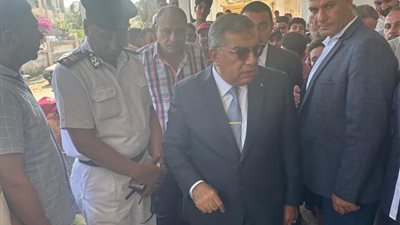 مهلة أسبوعين لرئيس مدينة جمصة لرفع المخلفات وتحرير محاضر.. جولة مفاجئة للمحافظ بشوارع الدقهلية