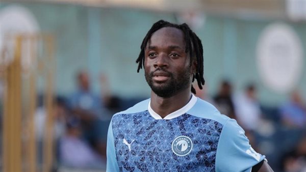 فيستون ماييلي لاعب