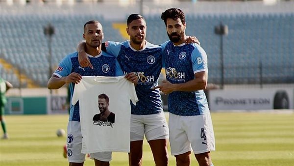 احتفال لاعبو بيراميدز