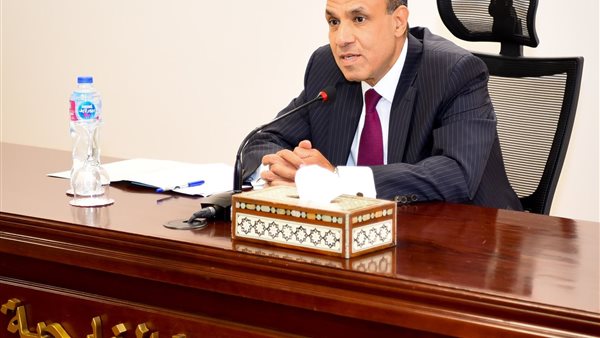 وزير الخارجية يجتمع