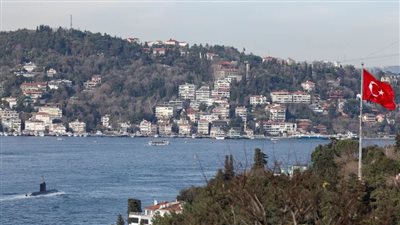 تعليق حركة المرور في مضيق البوسفور التركي بسبب سفينة عالقة