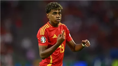 بعد إصابته.. منتخب إسبانيا يحدد بديل لامين يامال في مباراة صربيا 