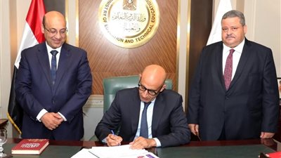 القاهرة متصدرة والبنات في المقدمة.. التعليم تكشف تفاصيل أوائل الدبلومات الفنية 2024