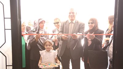 نائب رئيس جامعة الفيوم يفتتح معرض المشروعات المهنية لطلاب الدبلوم العام بكلية التربية