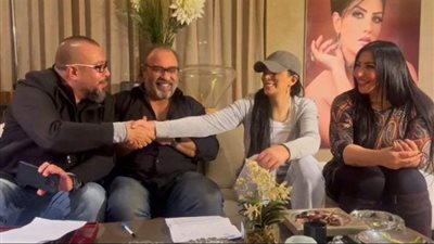 المدرسة.. حورية فرغلي تتعاقد على بطولة فيلم جديد 