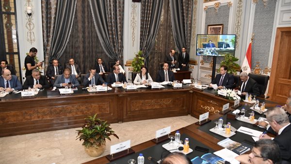 اجتماع لجنة مناقشة