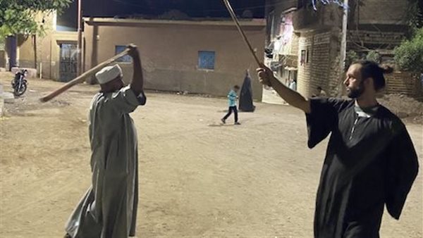 رضوان يعلم سائح امريكي