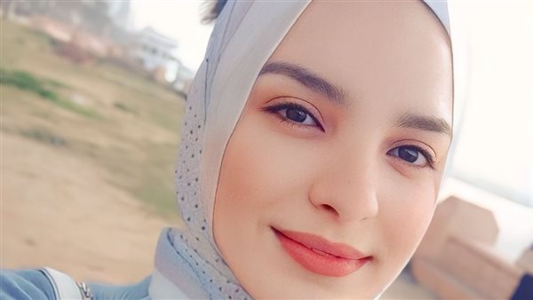 الطالبة هاجر حباله