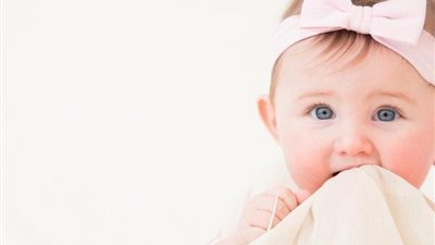 أفضل أسماء بنات بحرف القاف 2025.. اعرف معنى 30 اسم جديد