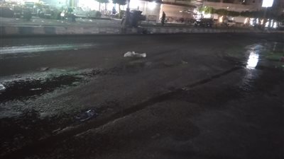 مياه الصرف الصحي تغرق شارع سوق ليبيا بمطروح| صور