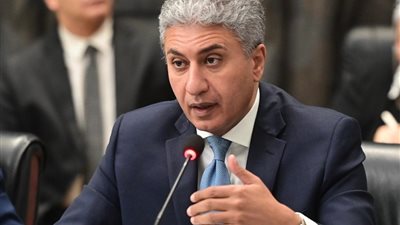 وزير السياحة: تعظيم الشراكة مع القطاع الخاص لرفع مستوى جودة المواقع الأثرية والمتاحف