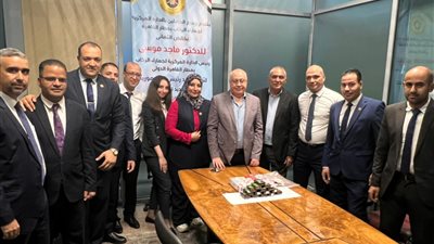 ضبط راكبة أجنبية حاولت تهريب كيلو ونصف حشيش داخل لعبة أطفال بمطار القاهرة