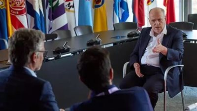 بسبب السوبر ليج.. رئيس رابطة الدوري الإسباني يفتح النار على بيريز: إنه سيئ