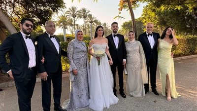 إطلالة هادئة.. نور الشربيني تحتفل بزفافها على الدكتور عمرو الحلو 