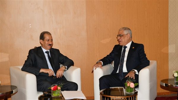 النائب العام يلتقي