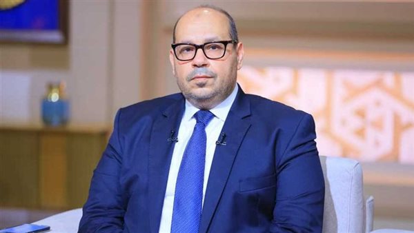 ياسر إدريس رئيس اللجنة