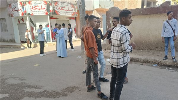 طلاب الثانوية 