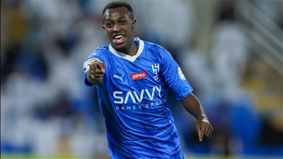 بعد أستون فيلا ونوتنجهام.. نادي روما يدخل سباق التعاقد مع سعود عبد الحميد