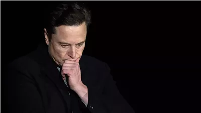 خسائر فادحة لـ إيلون ماسك بسبب سهم تسلا