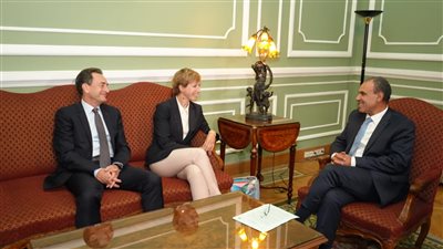 وزير الخارجية يستقبل مستشارة الرئيس الفرنسي للشرق الأوسط