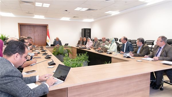 اجتماع وزير الري