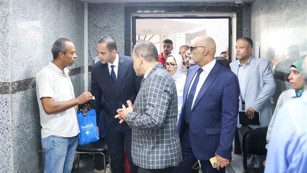 نائب وزير الصحة خلال