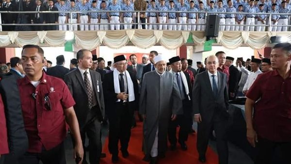 الدكتور أحمد الطيب