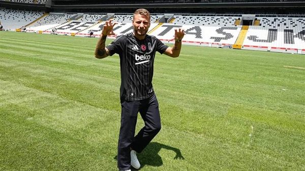 بشكتاش يعلن تعاقده