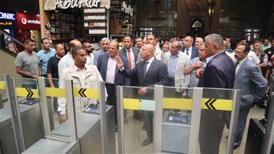 كامل الوزير في زيارة مفاجأة بمحطة مصر برمسيس لمتابعة انتظام العمل ومستوى الخدمات