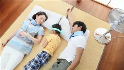 متكرهش بيتك.. طرق للتغلب على أضرار النوم تحت المروحة طوال الصيف