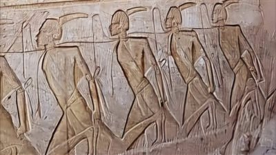 أفروسنتريك تحت العرش.. المرشدين السياحيين ترد على ادعاءات ملكية الأفروسنتريك للحضارة