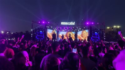 أمير عيد لـ جمهوره بحفل ليالي مصر: بداية كايروكي كانت من الإسكندرية