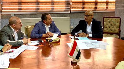 وزير التعليم يستعرض مع قيادات هيئة الأبنية التعليمية استعدادات المدارس للعام الدراسي الجديد