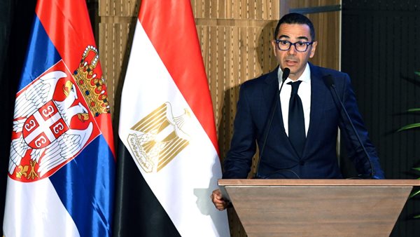  وزير الاستثمار