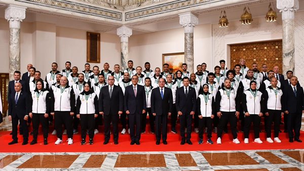 السيسي مع الأبطال