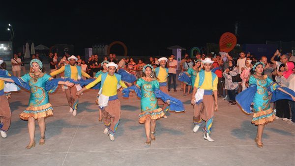 مهرجان العالم علمين