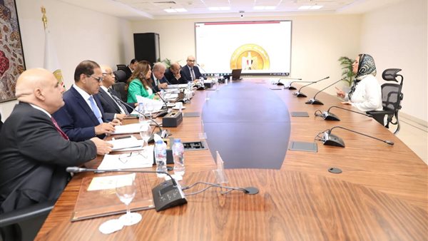  الدكتورة منال عوض