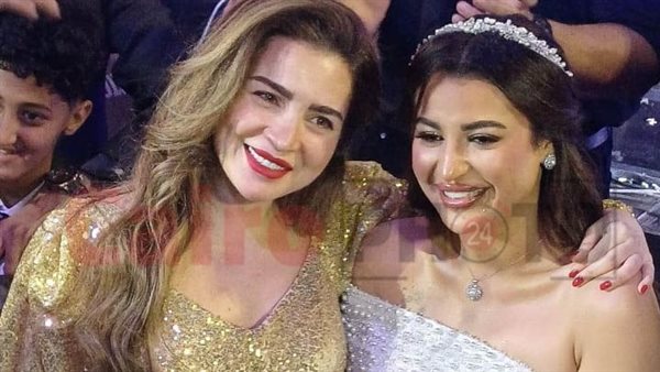 مي عز الدين في حفل