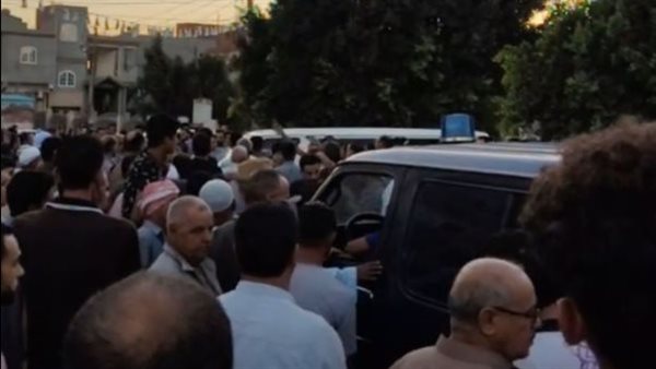 جنازة الاسرة المتوفية