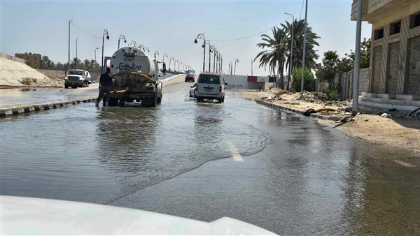 غرق الشوارع بالعريش