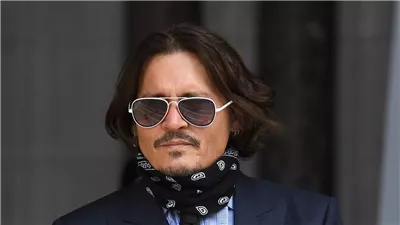 بعد آمبر هيرد.. جوني ديب يدخل في علاقة جديدة مع العارضة الروسية يوليا فلاسوفا