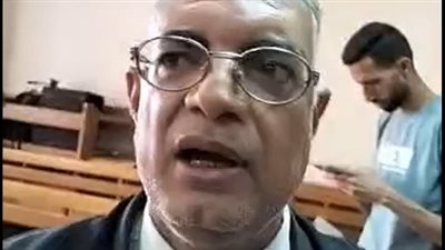 بعد مشاهدة فيديوهات الضحايا.. أحد المحامين بقضية سفاح التجمع: تأجيل الدعوى لتنحي الدفاع عن المتهم | بث مباشر 