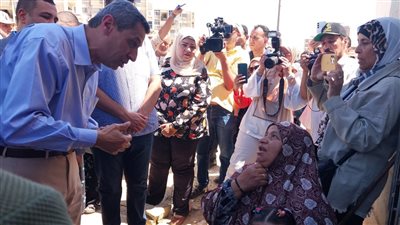 محافظ السويس يوجه بإقامة اتحاد للشاغلين في المدن السكنية القديمة المطورة