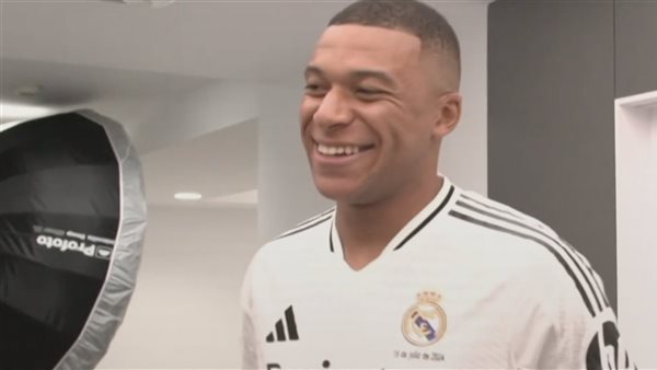 كيليان مبابي بقميص