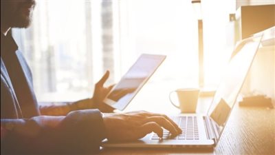 العمل المكتبي والتوحد.. دراسة تكشف الأمراض العقلية المرتبطة بوظيفتك