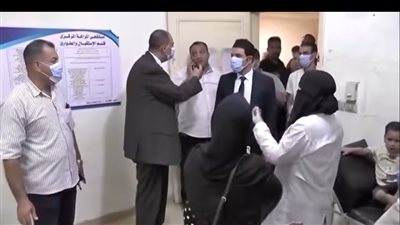 من هي سمر أنور طبيبة مستشفى المراغة بعد تعنيفها من محافظ سوهاج؟