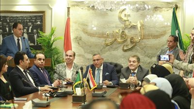 تجديد حبس 7 متهمين باختطاف وسرقة عضو بحزب الوفد وتسريب فيديو الآثار