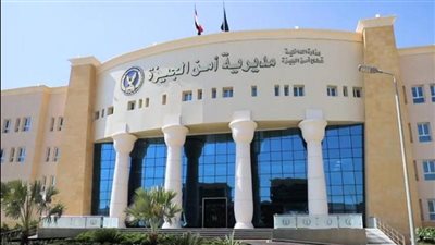 أوهمه بساعة يد هدية.. بائع خبز يخطف طفلا أجنبيا لمساومة أهله والأمن يعيده بالهرم